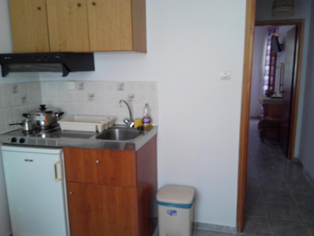Liossis Rooms & Apartments สโกเปลอสทาวน์ ภายนอก รูปภาพ